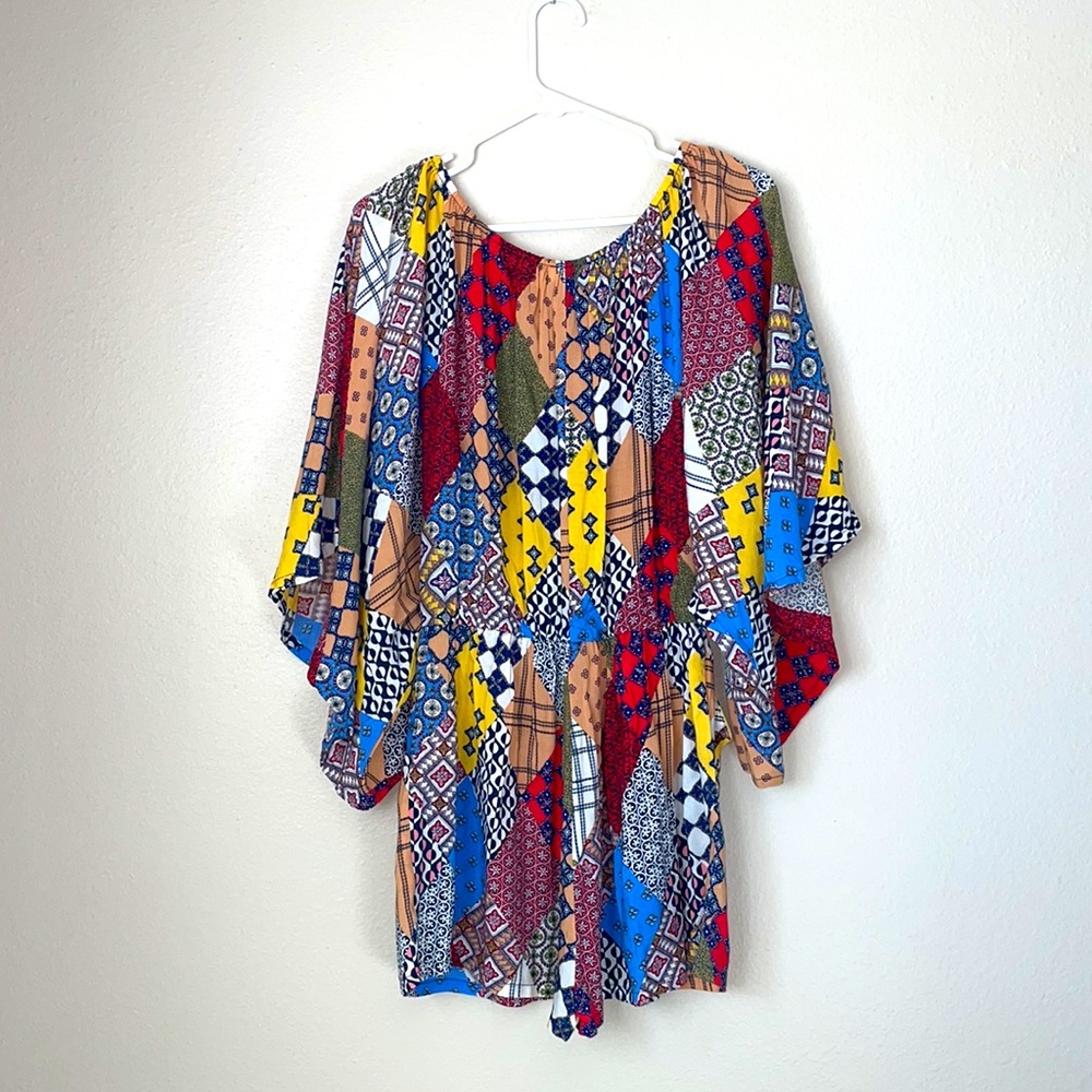 Paisley print romper boat neck 3/4 sleeve semi sheer, pocket shorts size M - Picture 2 of 6